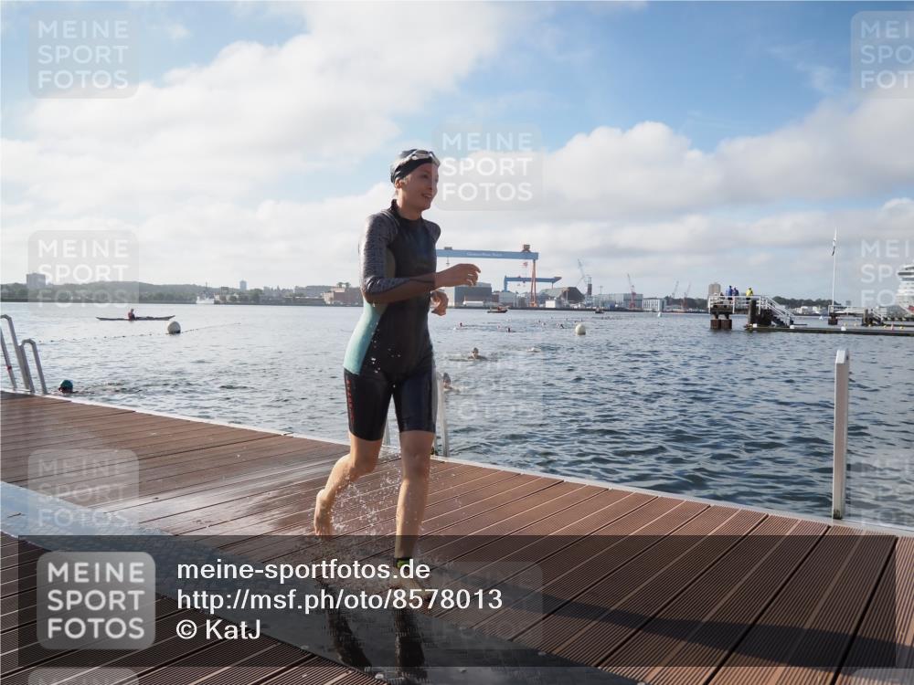 17.08.2025 - KN Förde Triathlon 2025 KatJ http://msf.ph/oto/8578013 17.08.2025 09:18:10 Schwimmen 189, 254, 175, 189, 254 meine-sportfotos.de