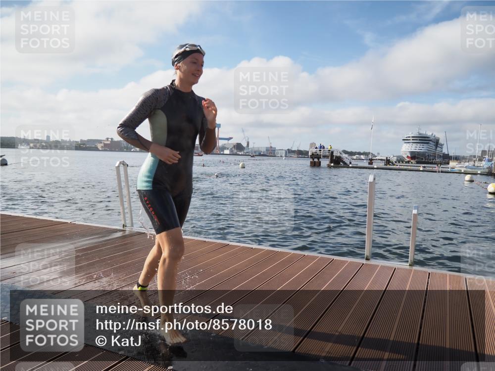 17.08.2025 - KN Förde Triathlon 2025 KatJ http://msf.ph/oto/8578018 17.08.2025 09:18:10 Schwimmen 189, 254, 175, 189, 254 meine-sportfotos.de