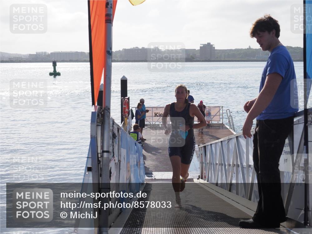 17.08.2025 - KN Förde Triathlon 2025 MichiJ http://msf.ph/oto/8578033 17.08.2025 09:15:14 Schwimmen 133, 145, 147, 152, 143, 145 meine-sportfotos.de
