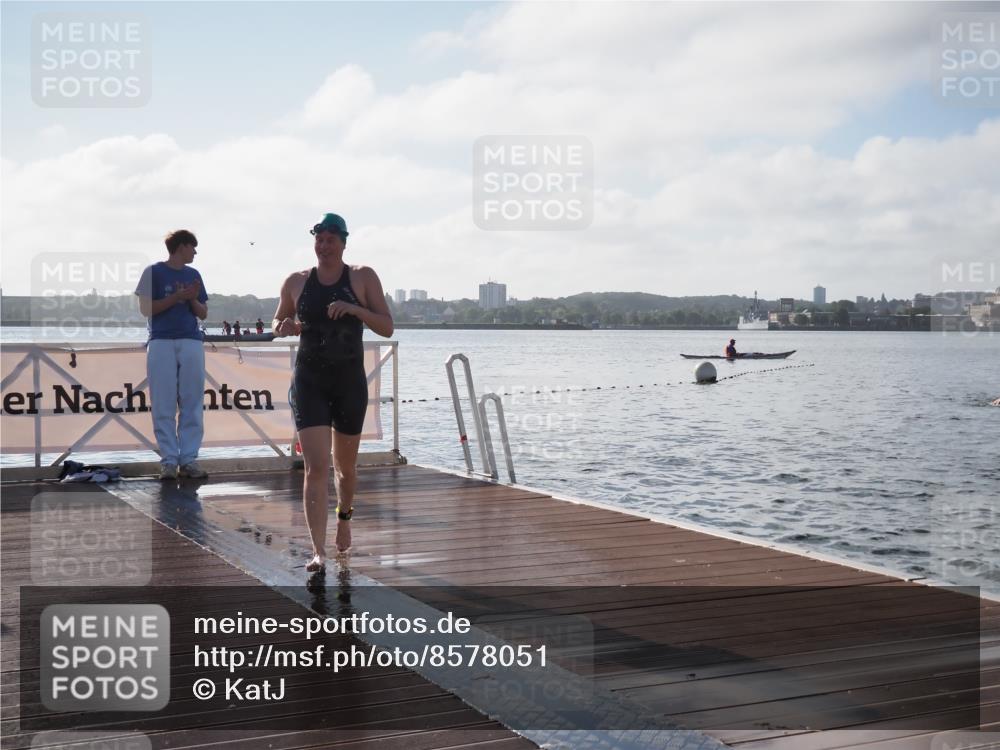 17.08.2025 - KN Förde Triathlon 2025 KatJ http://msf.ph/oto/8578051 17.08.2025 09:18:20 Schwimmen 174, 185, 174, 185, 254 meine-sportfotos.de