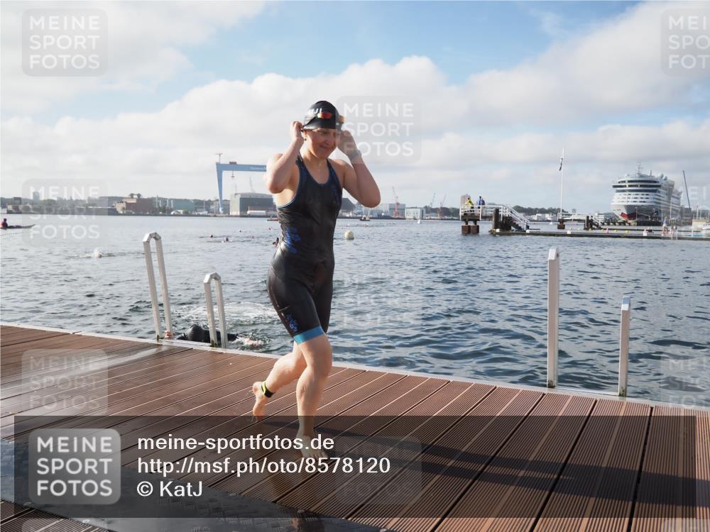 17.08.2025 - KN Förde Triathlon 2025 KatJ http://msf.ph/oto/8578120 17.08.2025 09:18:26 Schwimmen 174, 185, 192, 174, 185, 192 meine-sportfotos.de