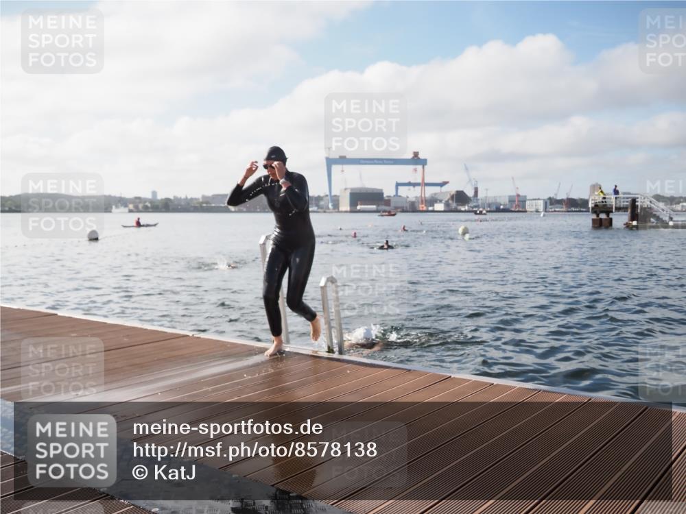 17.08.2025 - KN Förde Triathlon 2025 KatJ http://msf.ph/oto/8578138 17.08.2025 09:18:31 Schwimmen 174, 192, 250, 174, 185, 192, 250 meine-sportfotos.de