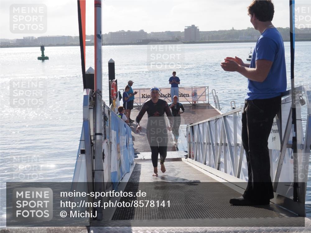 17.08.2025 - KN Förde Triathlon 2025 MichiJ http://msf.ph/oto/8578141 17.08.2025 09:15:31 Schwimmen 143, 149, 131, 141, 149 meine-sportfotos.de