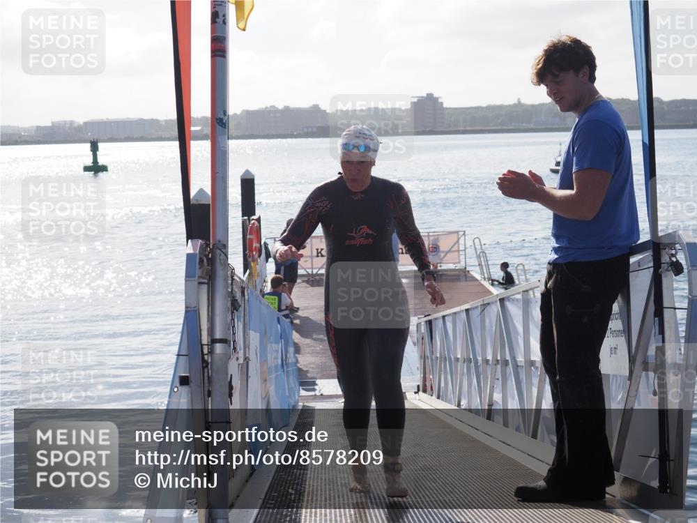 17.08.2025 - KN Förde Triathlon 2025 MichiJ http://msf.ph/oto/8578209 17.08.2025 09:15:33 Schwimmen 141, 143, 149, 131, 141, 149 meine-sportfotos.de