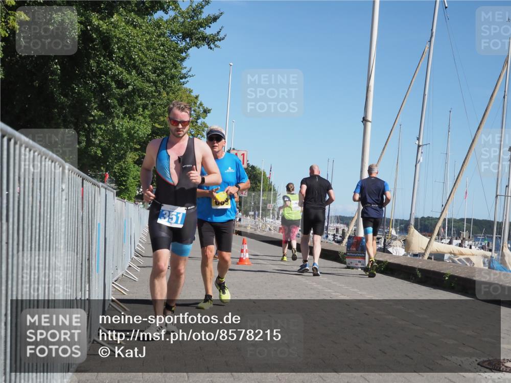 17.08.2025 - KN Förde Triathlon 2025 KatJ http://msf.ph/oto/8578215 17.08.2025 12:14:05 Laufen 294, 351, 374, 380, 609, 611 meine-sportfotos.de