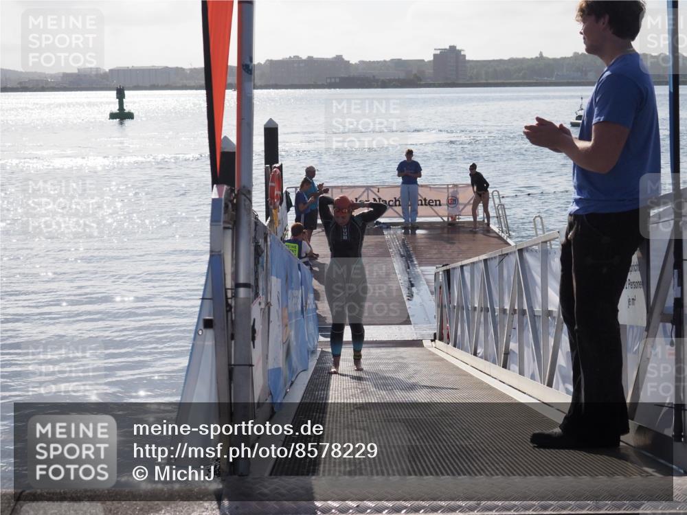 17.08.2025 - KN Förde Triathlon 2025 MichiJ http://msf.ph/oto/8578229 17.08.2025 09:15:38 Schwimmen 141, 149, 131 meine-sportfotos.de