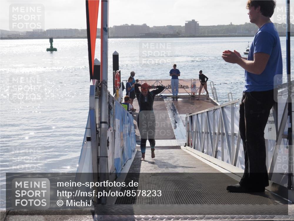 17.08.2025 - KN Förde Triathlon 2025 MichiJ http://msf.ph/oto/8578233 17.08.2025 09:15:38 Schwimmen 141, 149, 131 meine-sportfotos.de