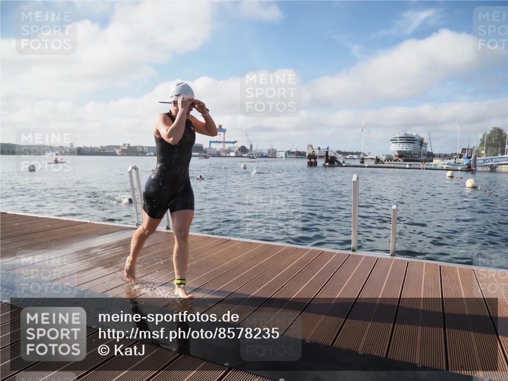17.08.2025 - KN Förde Triathlon 2025 KatJ http://msf.ph/oto/8578235 17.08.2025 09:18:38 Schwimmen 153, 192, 250, 192, 250 meine-sportfotos.de