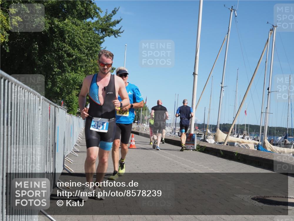 17.08.2025 - KN Förde Triathlon 2025 KatJ http://msf.ph/oto/8578239 17.08.2025 12:14:06 Laufen 294, 351, 374, 380, 609, 611 meine-sportfotos.de