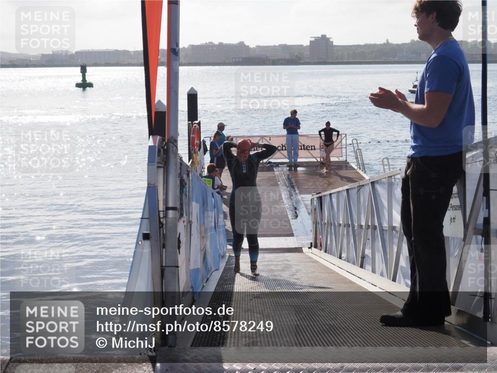 17.08.2025 - KN Förde Triathlon 2025 MichiJ http://msf.ph/oto/8578249 17.08.2025 09:15:39 Schwimmen 141, 149, 131 meine-sportfotos.de