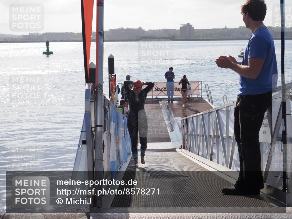 17.08.2025 - KN Förde Triathlon 2025 MichiJ http://msf.ph/oto/8578271 17.08.2025 09:15:39 Schwimmen 141, 149, 131 meine-sportfotos.de