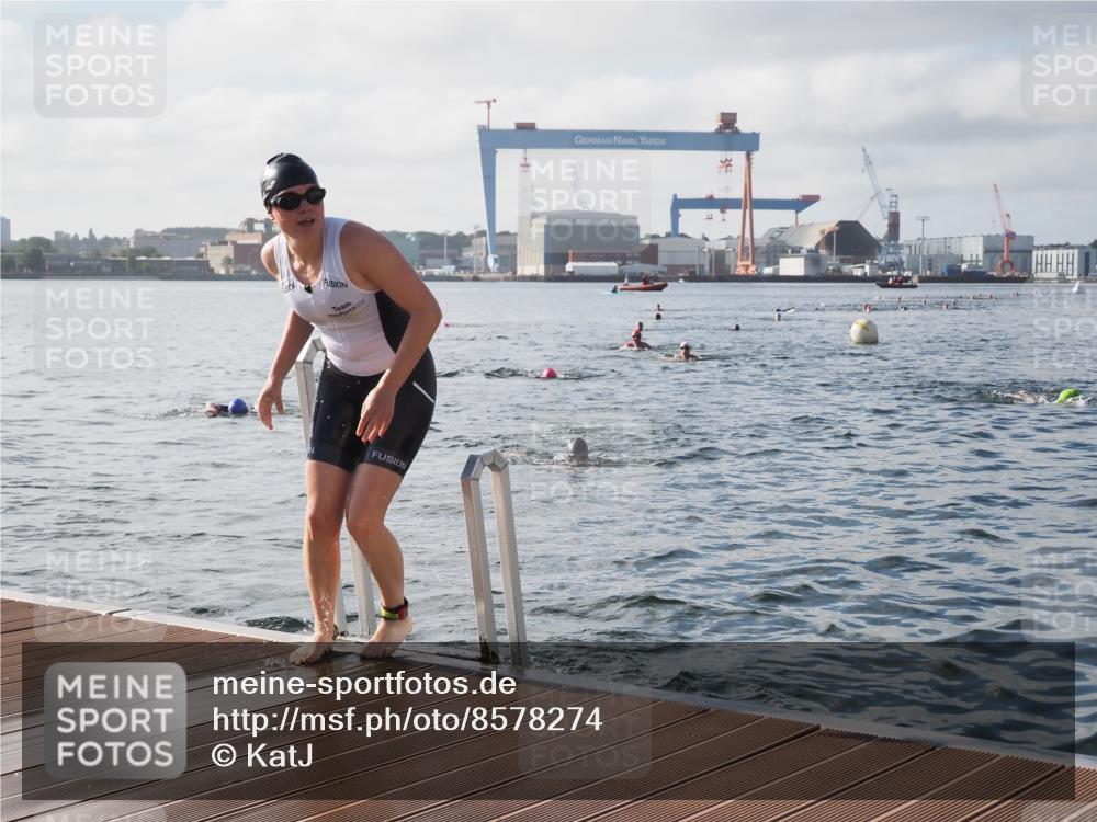 17.08.2025 - KN Förde Triathlon 2025 KatJ http://msf.ph/oto/8578274 17.08.2025 09:18:48 Schwimmen 153, 153, 250 meine-sportfotos.de