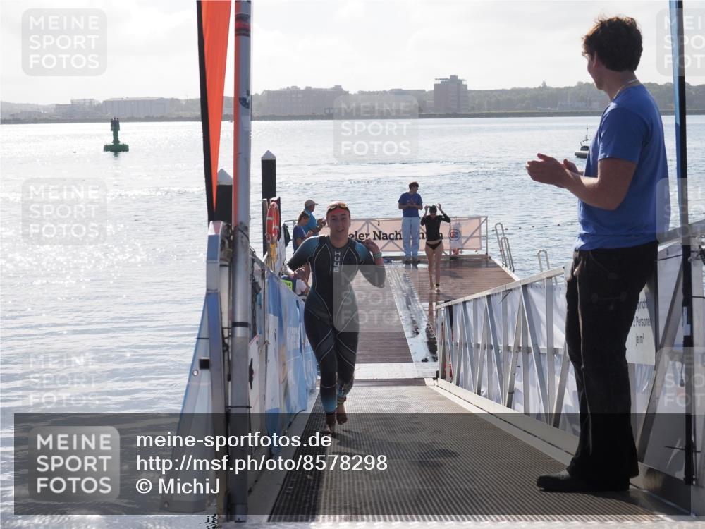 17.08.2025 - KN Förde Triathlon 2025 MichiJ http://msf.ph/oto/8578298 17.08.2025 09:15:40 Schwimmen 141, 149, 131 meine-sportfotos.de