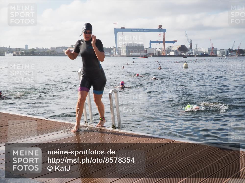 17.08.2025 - KN Förde Triathlon 2025 KatJ http://msf.ph/oto/8578354 17.08.2025 09:19:05 Schwimmen 173, 184, 219, 220, 173, 184 meine-sportfotos.de