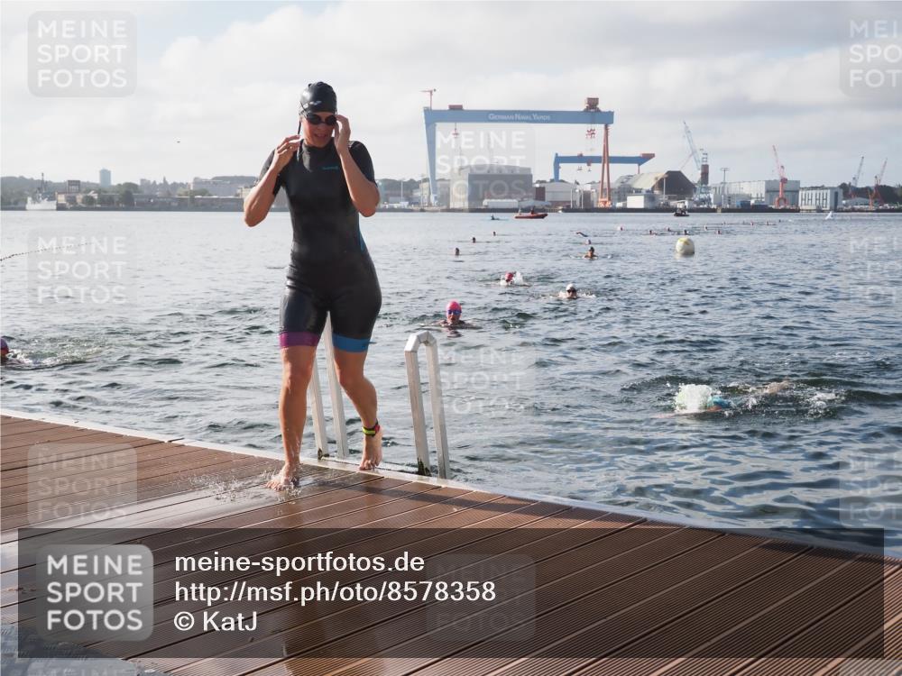 17.08.2025 - KN Förde Triathlon 2025 KatJ http://msf.ph/oto/8578358 17.08.2025 09:19:05 Schwimmen 173, 184, 219, 220, 173, 184 meine-sportfotos.de