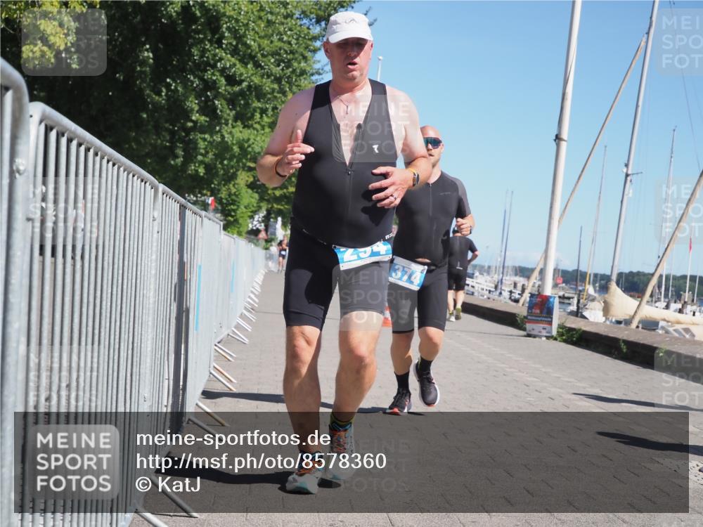 17.08.2025 - KN Förde Triathlon 2025 KatJ http://msf.ph/oto/8578360 17.08.2025 12:14:13 Laufen 294, 374, 380, 611 meine-sportfotos.de