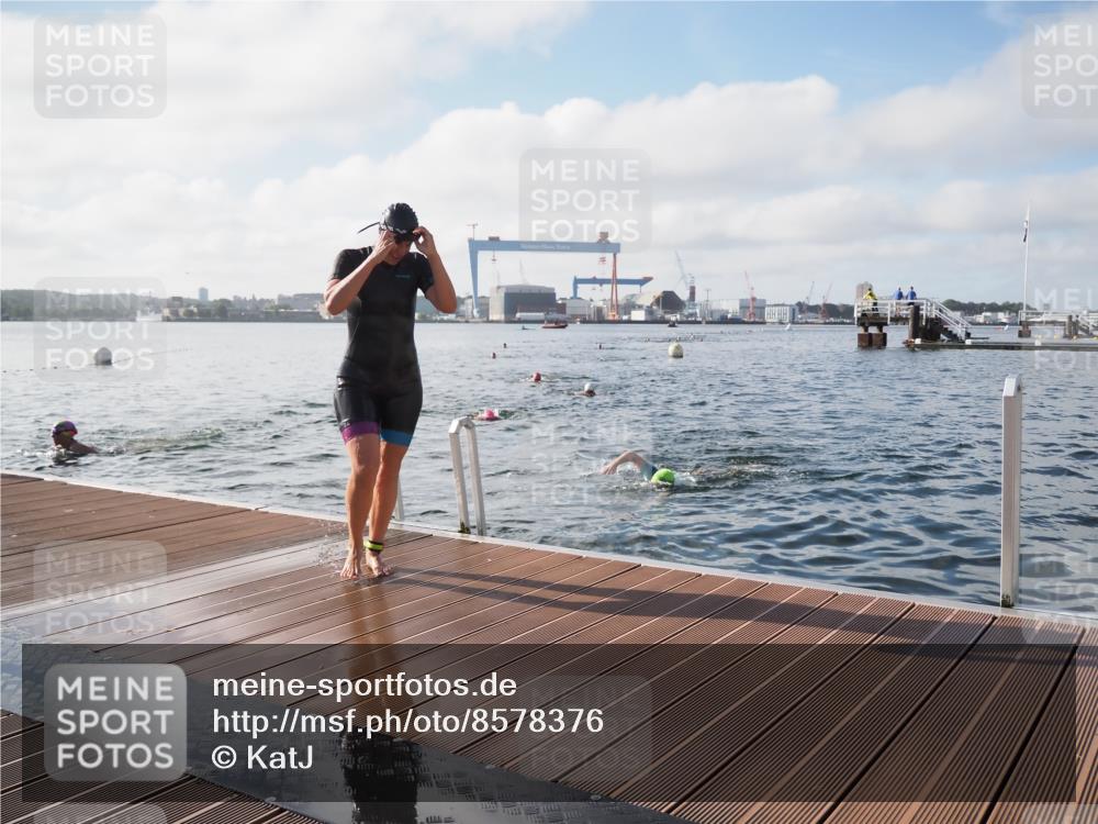 17.08.2025 - KN Förde Triathlon 2025 KatJ http://msf.ph/oto/8578376 17.08.2025 09:19:05 Schwimmen 173, 184, 219, 220, 173, 184 meine-sportfotos.de