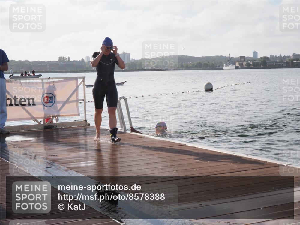 17.08.2025 - KN Förde Triathlon 2025 KatJ http://msf.ph/oto/8578388 17.08.2025 09:19:06 Schwimmen 173, 184, 219, 220, 173, 184, 220 meine-sportfotos.de