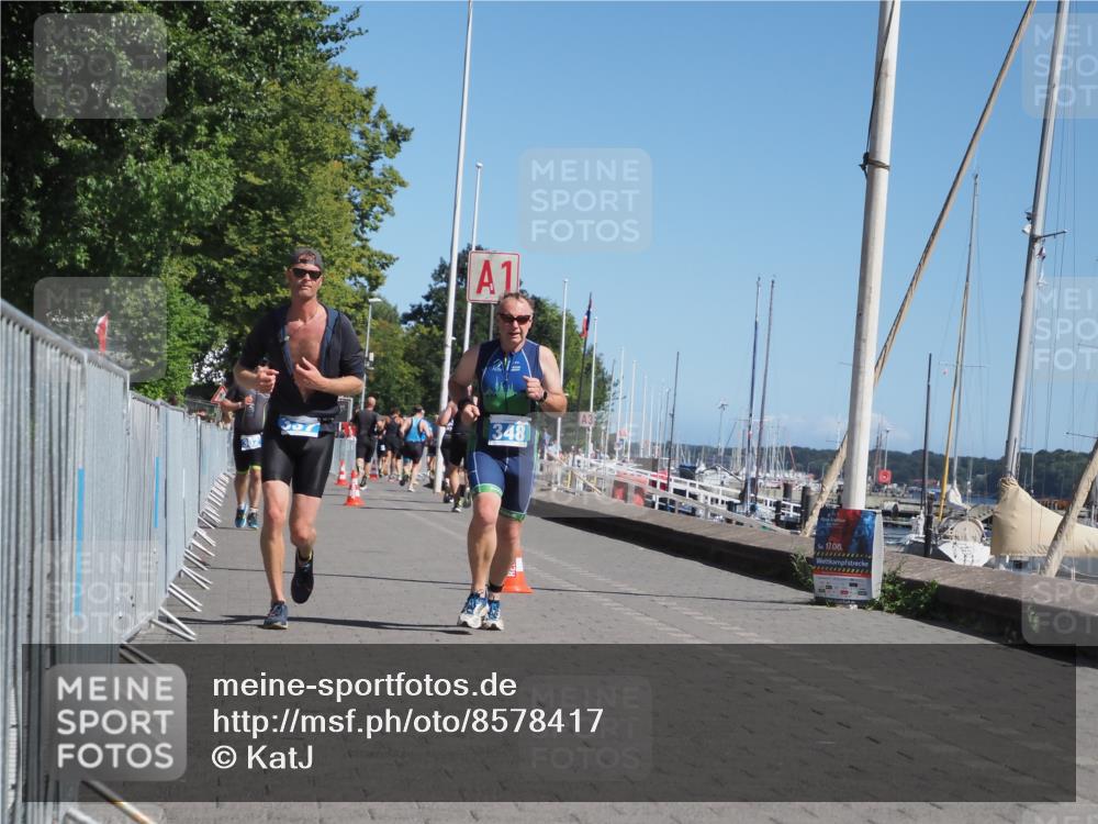 17.08.2025 - KN Förde Triathlon 2025 KatJ http://msf.ph/oto/8578417 17.08.2025 12:14:33 Laufen 337, 348 meine-sportfotos.de