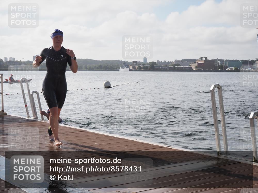 17.08.2025 - KN Förde Triathlon 2025 KatJ http://msf.ph/oto/8578431 17.08.2025 09:19:08 Schwimmen 173, 184, 219, 220, 173, 184, 219, 220 meine-sportfotos.de