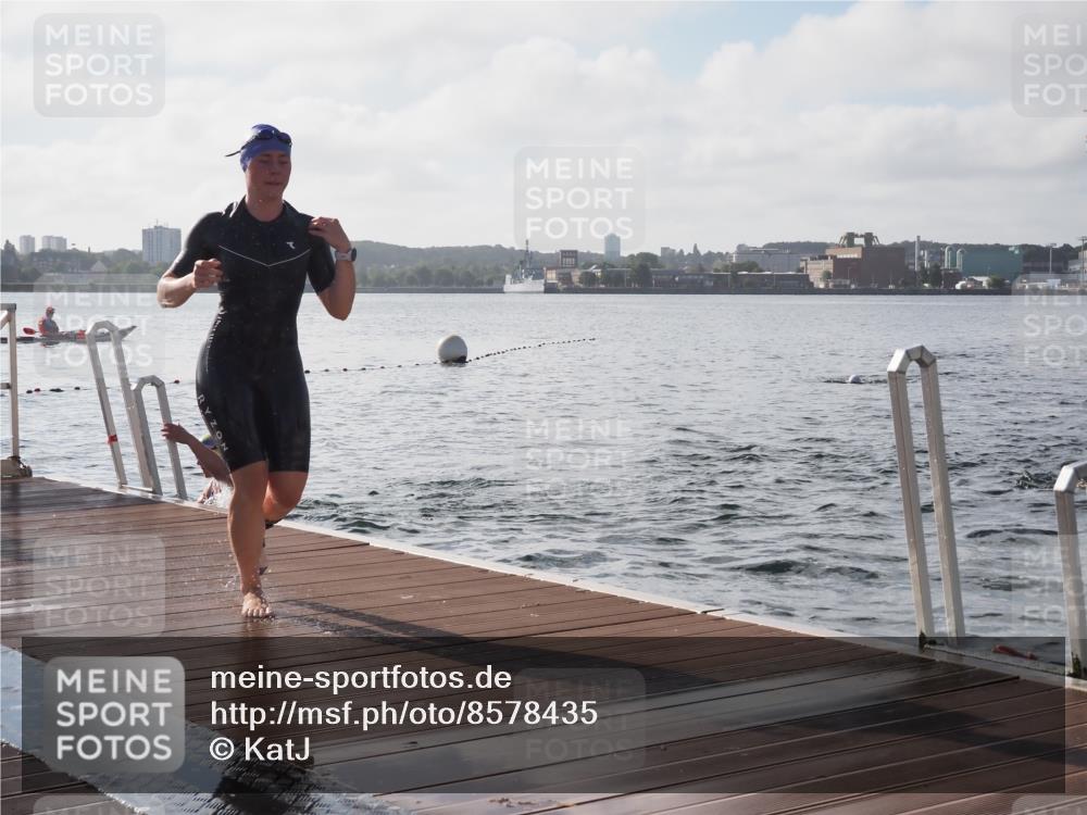 17.08.2025 - KN Förde Triathlon 2025 KatJ http://msf.ph/oto/8578435 17.08.2025 09:19:08 Schwimmen 173, 184, 219, 220, 173, 184, 219, 220 meine-sportfotos.de