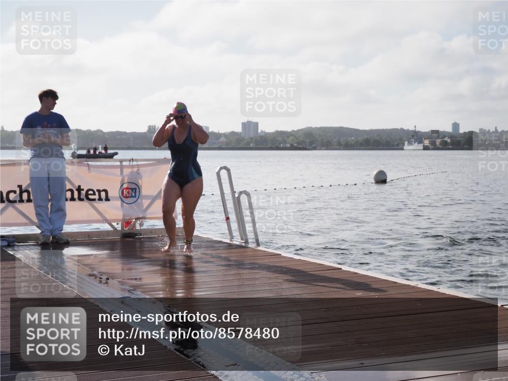 17.08.2025 - KN Förde Triathlon 2025 KatJ http://msf.ph/oto/8578480 17.08.2025 09:19:12 Schwimmen 173, 184, 219, 220, 173, 184, 219, 220 meine-sportfotos.de