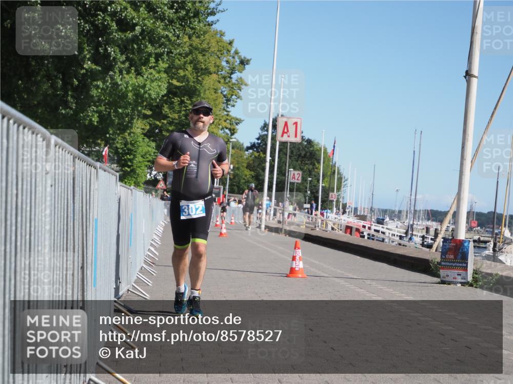 17.08.2025 - KN Förde Triathlon 2025 KatJ http://msf.ph/oto/8578527 17.08.2025 12:14:41 Laufen 302, 337 meine-sportfotos.de