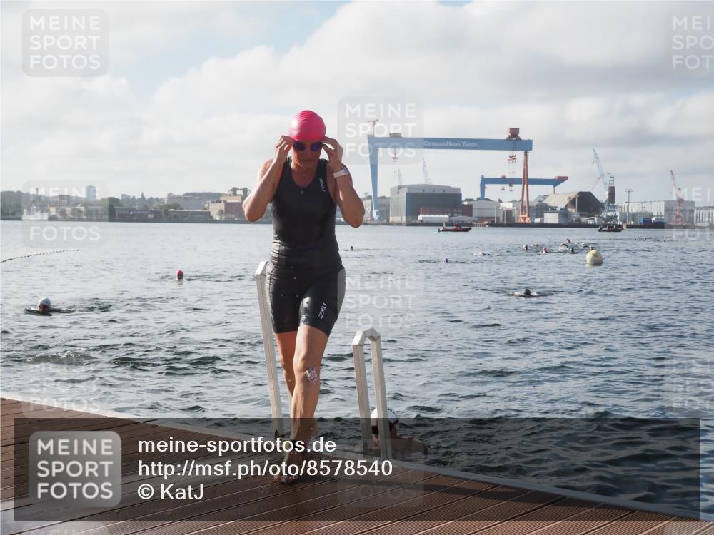 17.08.2025 - KN Förde Triathlon 2025 KatJ http://msf.ph/oto/8578540 17.08.2025 09:19:25 Schwimmen 183, 186, 187, 183, 186, 187, 219, 220 meine-sportfotos.de