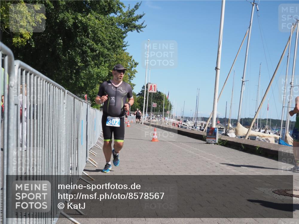 17.08.2025 - KN Förde Triathlon 2025 KatJ http://msf.ph/oto/8578567 17.08.2025 12:14:42 Laufen 302 meine-sportfotos.de