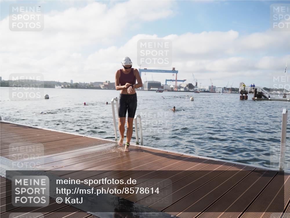 17.08.2025 - KN Förde Triathlon 2025 KatJ http://msf.ph/oto/8578614 17.08.2025 09:19:29 Schwimmen 183, 186, 187, 183, 186, 187 meine-sportfotos.de