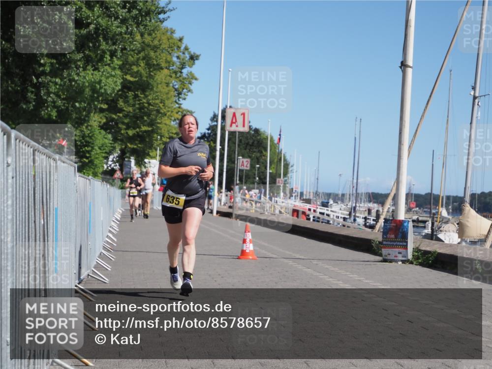 17.08.2025 - KN Förde Triathlon 2025 KatJ http://msf.ph/oto/8578657 17.08.2025 12:15:06 Laufen 338, 635 meine-sportfotos.de