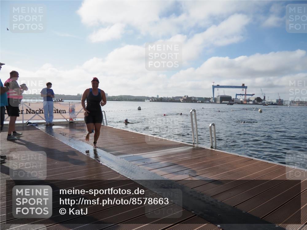 17.08.2025 - KN Förde Triathlon 2025 KatJ http://msf.ph/oto/8578663 17.08.2025 09:19:32 Schwimmen 183, 186, 187, 183, 186, 187 meine-sportfotos.de