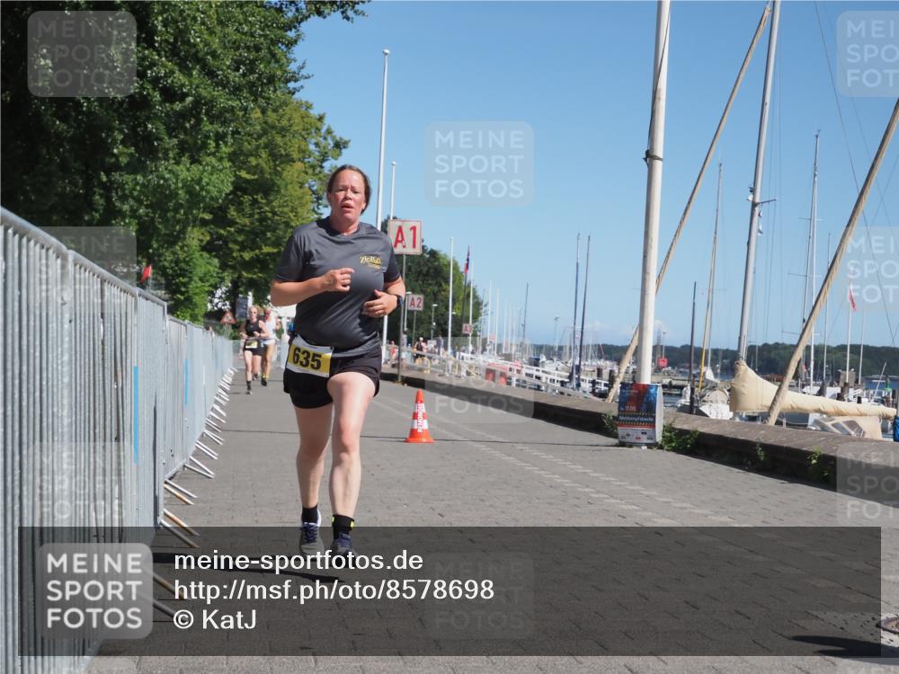 17.08.2025 - KN Förde Triathlon 2025 KatJ http://msf.ph/oto/8578698 17.08.2025 12:15:08 Laufen 635 meine-sportfotos.de