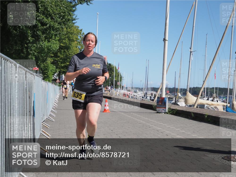 17.08.2025 - KN Förde Triathlon 2025 KatJ http://msf.ph/oto/8578721 17.08.2025 12:15:08 Laufen 635 meine-sportfotos.de