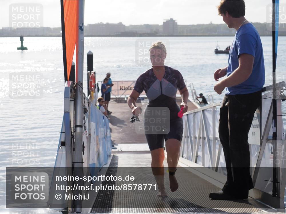 17.08.2025 - KN Förde Triathlon 2025 MichiJ http://msf.ph/oto/8578771 17.08.2025 09:16:21 Schwimmen 156, 164, 160, 164, 166 meine-sportfotos.de
