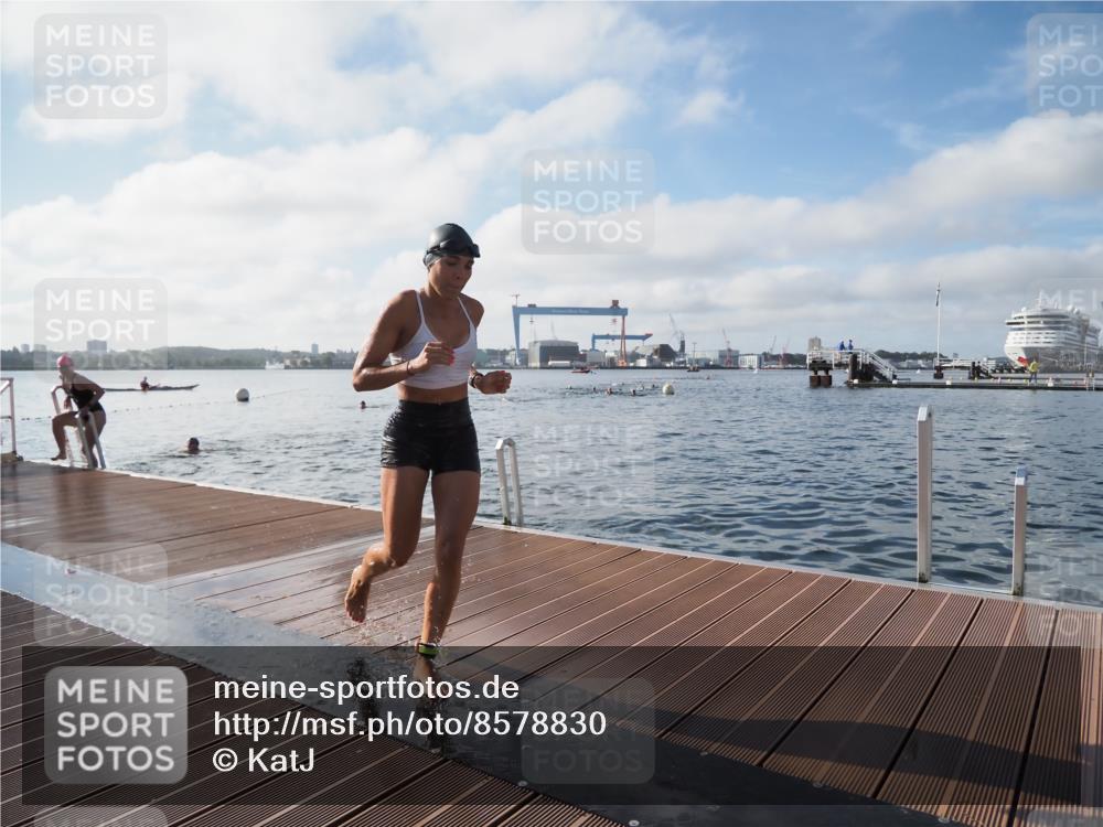 17.08.2025 - KN Förde Triathlon 2025 KatJ http://msf.ph/oto/8578830 17.08.2025 09:19:49 Schwimmen 163, 190, 202, 163, 190, 202 meine-sportfotos.de