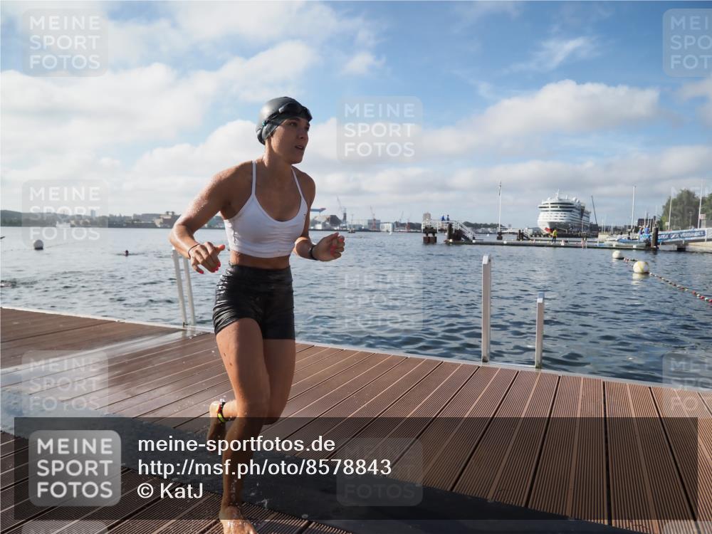 17.08.2025 - KN Förde Triathlon 2025 KatJ http://msf.ph/oto/8578843 17.08.2025 09:19:50 Schwimmen 163, 190, 195, 202, 163, 190, 202 meine-sportfotos.de