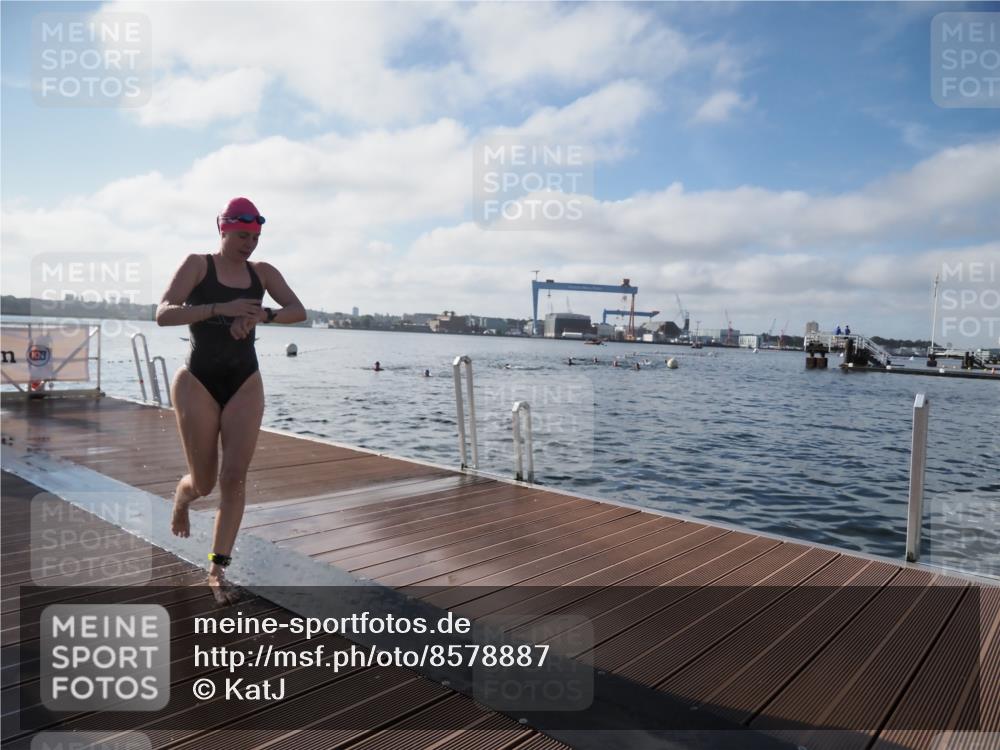 17.08.2025 - KN Förde Triathlon 2025 KatJ http://msf.ph/oto/8578887 17.08.2025 09:19:53 Schwimmen 163, 195, 202, 163, 190, 195, 202 meine-sportfotos.de