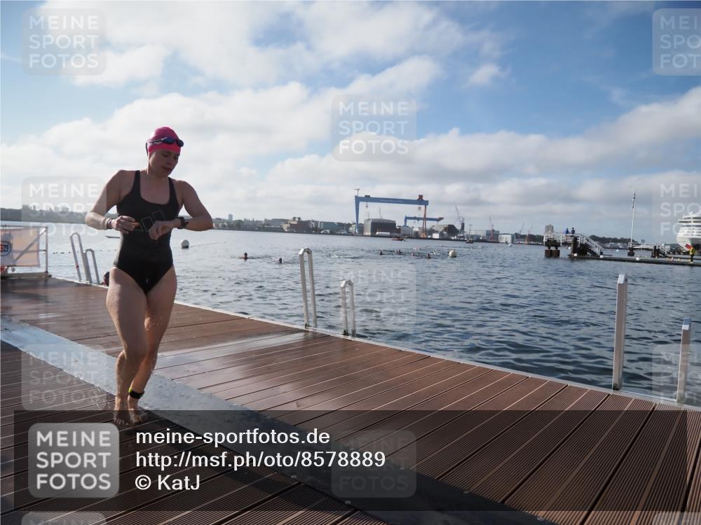 17.08.2025 - KN Förde Triathlon 2025 KatJ http://msf.ph/oto/8578889 17.08.2025 09:19:53 Schwimmen 163, 195, 202, 163, 190, 195, 202 meine-sportfotos.de