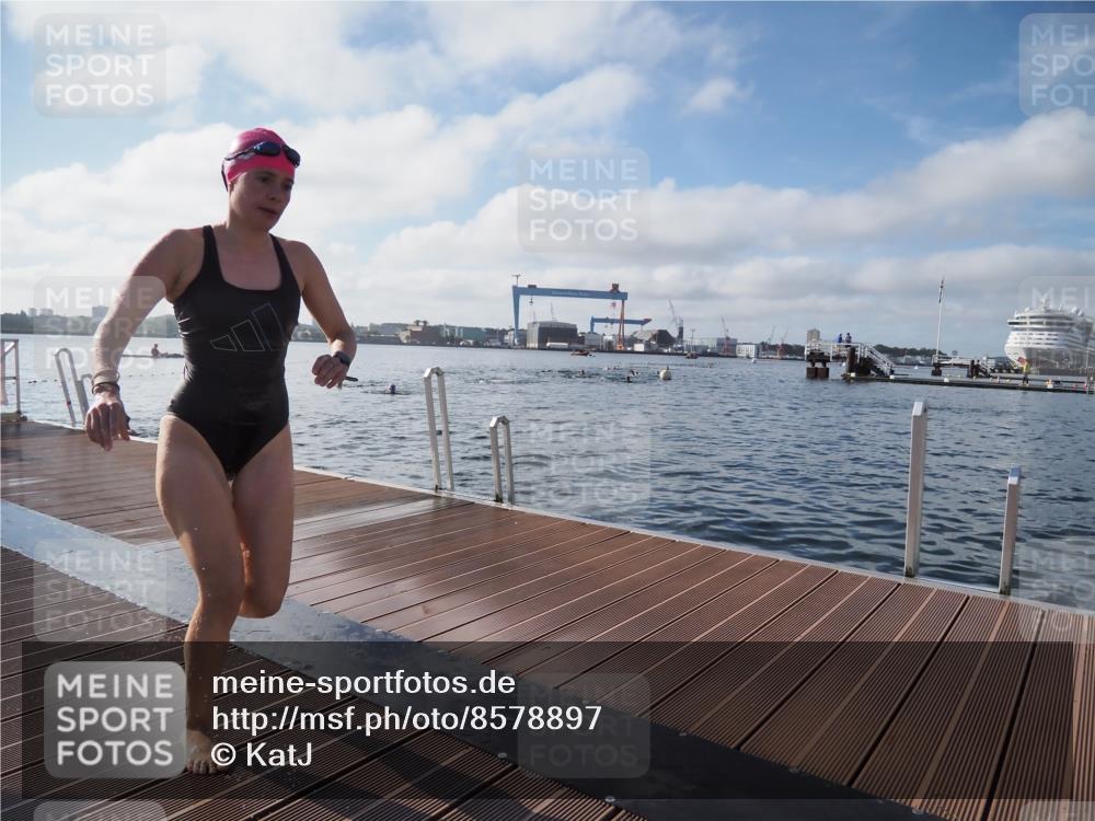 17.08.2025 - KN Förde Triathlon 2025 KatJ http://msf.ph/oto/8578897 17.08.2025 09:19:53 Schwimmen 163, 195, 202, 163, 190, 195, 202 meine-sportfotos.de