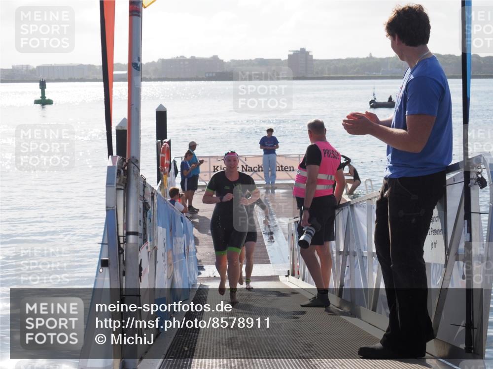 17.08.2025 - KN Förde Triathlon 2025 MichiJ http://msf.ph/oto/8578911 17.08.2025 09:16:38 Schwimmen 144, 160, 166, 144, 160, 172, 176 meine-sportfotos.de