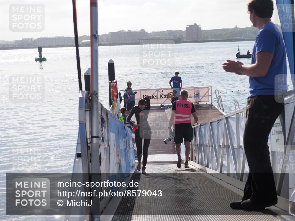 17.08.2025 - KN Förde Triathlon 2025 MichiJ http://msf.ph/oto/8579043 17.08.2025 09:16:45 Schwimmen 144, 160, 172, 172, 176 meine-sportfotos.de