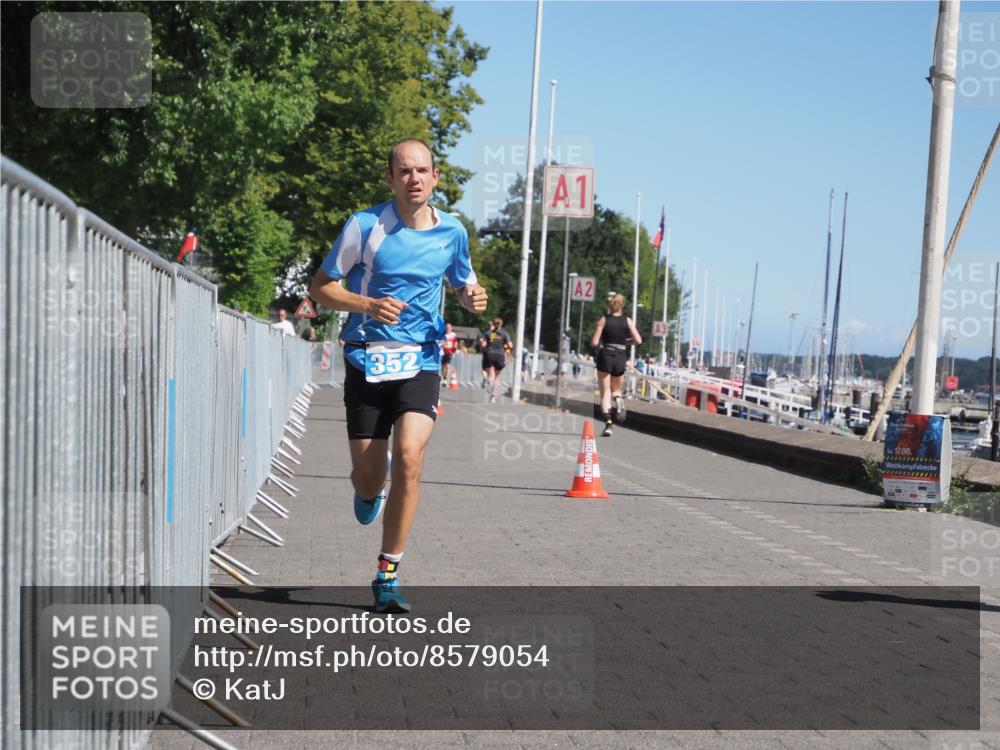 17.08.2025 - KN Förde Triathlon 2025 KatJ http://msf.ph/oto/8579054 17.08.2025 12:15:31 Laufen 308, 352 meine-sportfotos.de