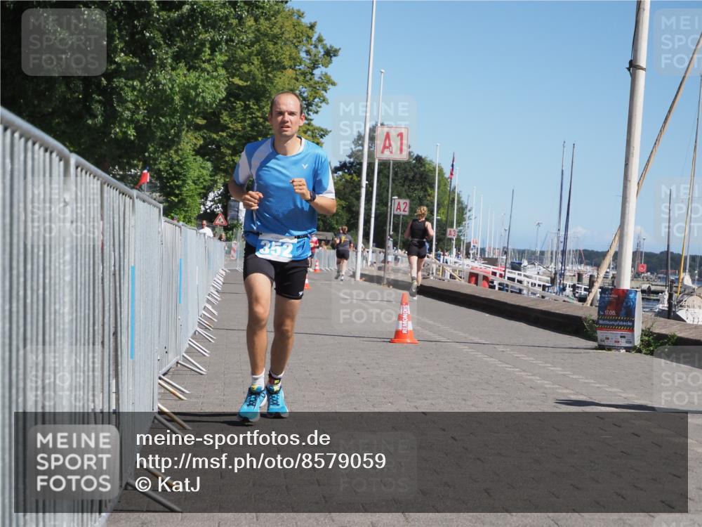 17.08.2025 - KN Förde Triathlon 2025 KatJ http://msf.ph/oto/8579059 17.08.2025 12:15:31 Laufen 308, 352 meine-sportfotos.de
