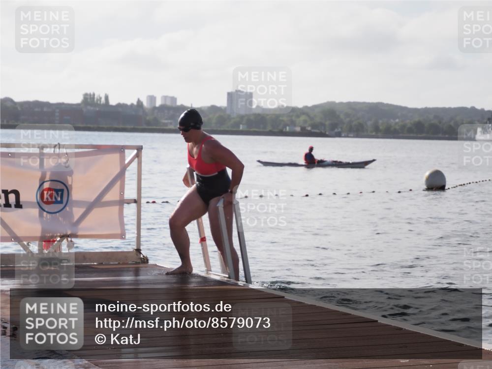 17.08.2025 - KN Förde Triathlon 2025 KatJ http://msf.ph/oto/8579073 17.08.2025 09:20:17 Schwimmen 179, 196, 211, 179, 196 meine-sportfotos.de