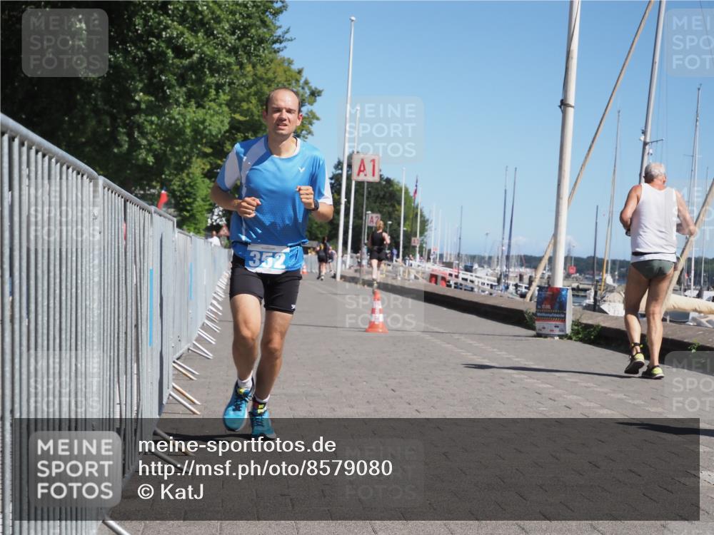 17.08.2025 - KN Förde Triathlon 2025 KatJ http://msf.ph/oto/8579080 17.08.2025 12:15:32 Laufen 308, 352 meine-sportfotos.de