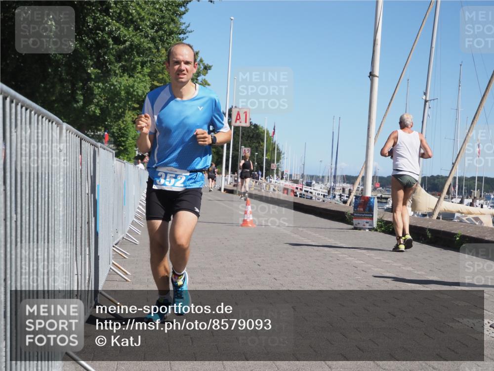 17.08.2025 - KN Förde Triathlon 2025 KatJ http://msf.ph/oto/8579093 17.08.2025 12:15:32 Laufen 308, 352 meine-sportfotos.de