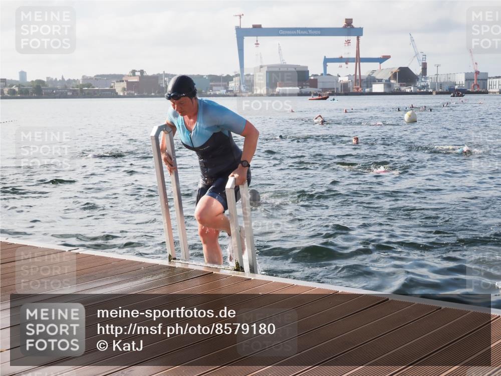 17.08.2025 - KN Förde Triathlon 2025 KatJ http://msf.ph/oto/8579180 17.08.2025 09:20:27 Schwimmen 188, 196, 211, 240, 179, 196, 211, 240 meine-sportfotos.de