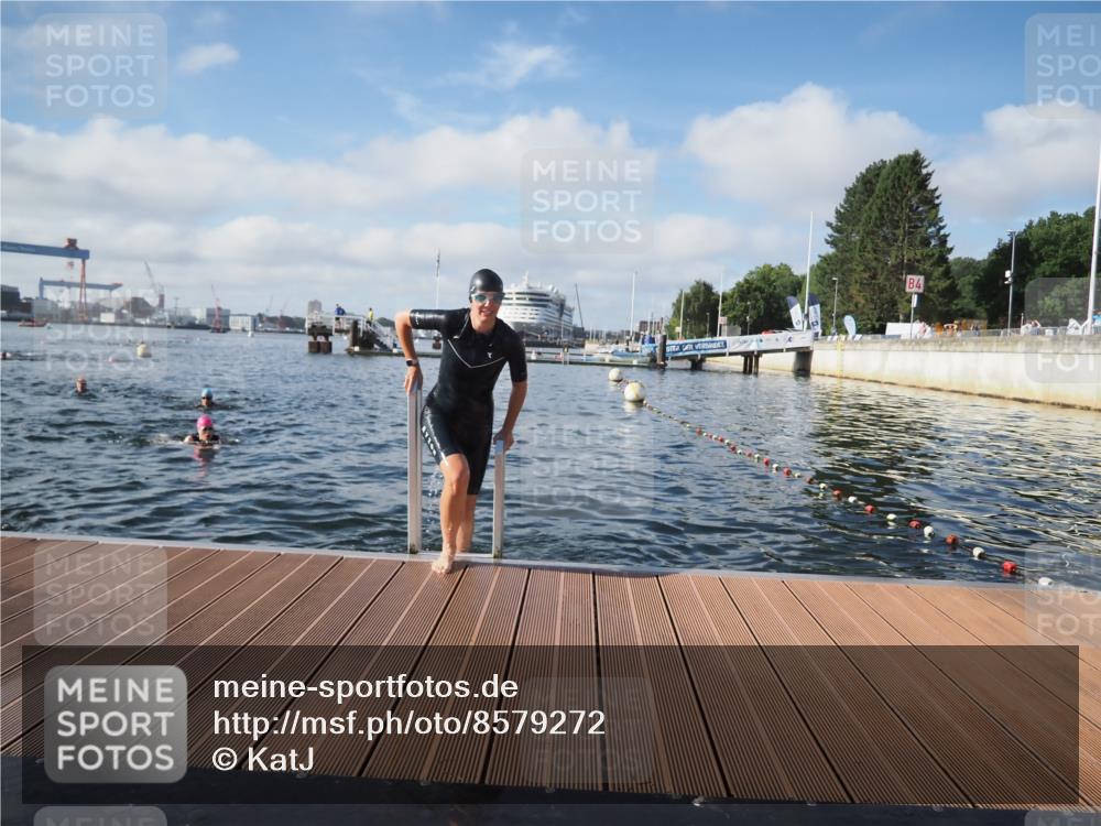 17.08.2025 - KN Förde Triathlon 2025 KatJ http://msf.ph/oto/8579272 17.08.2025 09:20:35 Schwimmen 188, 211, 228, 240, 241, 188, 211, 240, 241 meine-sportfotos.de