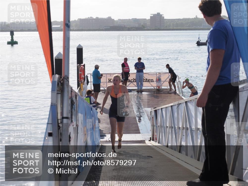 17.08.2025 - KN Förde Triathlon 2025 MichiJ http://msf.ph/oto/8579297 17.08.2025 09:17:12 Schwimmen 158, 158, 169, 204 meine-sportfotos.de